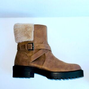 DV by Dolce Vita Okalyn Moto Bootie Women's Size 7 M Tan NWOB